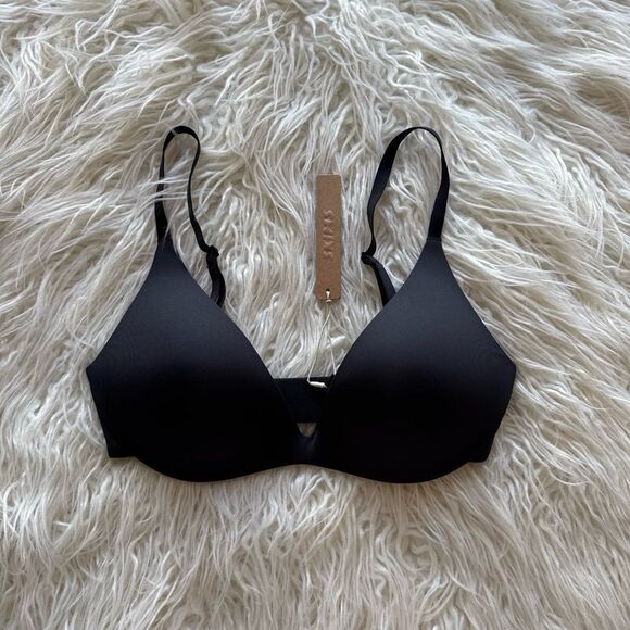 Skims Wireless Super Push up Bra Onyx Size 32C - Picture 1 of 7